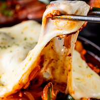 不動の人気！チーズタッカルビ