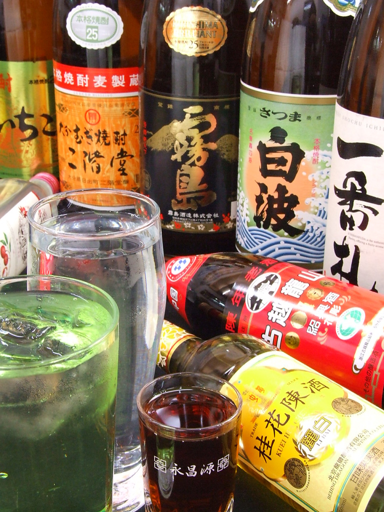 食べ放題を４名様以上でご注文で飲み放題が700円！