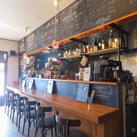 いつでも気軽に寄れるカジュアルなお店