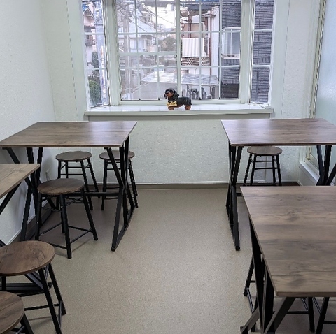 一回は卓球場　２～３階は居酒屋