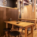 テーブル席！店内には、使い勝手の良い4名様用のテーブル席を6卓ご用意しております。