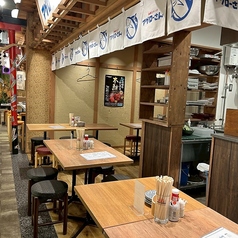 海鮮スタンド マグローさん 小虎小路店の雰囲気2