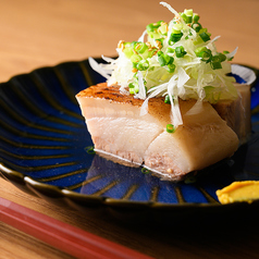 おでん屋さんの豚角煮の写真