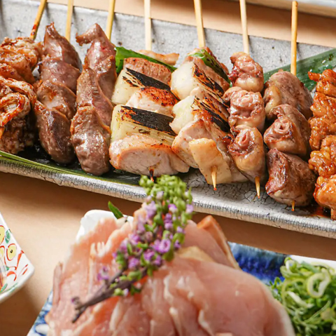 ＜近江鶏＞を備長炭でパリっと香ばしく焼き上げ◆近江鶏の博多水炊きはこの時期必食！