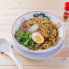 屋台の醤油ラーメン