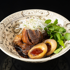 極上赤豚の角煮と煮卵