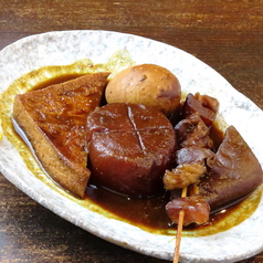 濃厚味噌がしみ込んだ、名物・味噌おでん。の写真