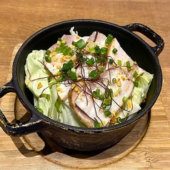 ベーコンとアンチョビキャベツ