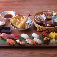 寿司と海老天ぷら御膳（上）
