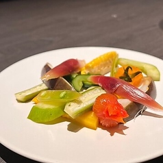 季節野菜の昆布だし香るピクルス