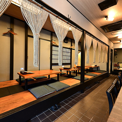 掘りごたつ席でゆったりとお寛ぎいただけます♪