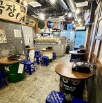 まるで現地に来たような雰囲気！宴会や家族でのお食事など様々なシーンにぜひ当店をご利用ください。