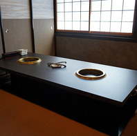 木の温もりに包まれる上質な大人空間で過ごす時間