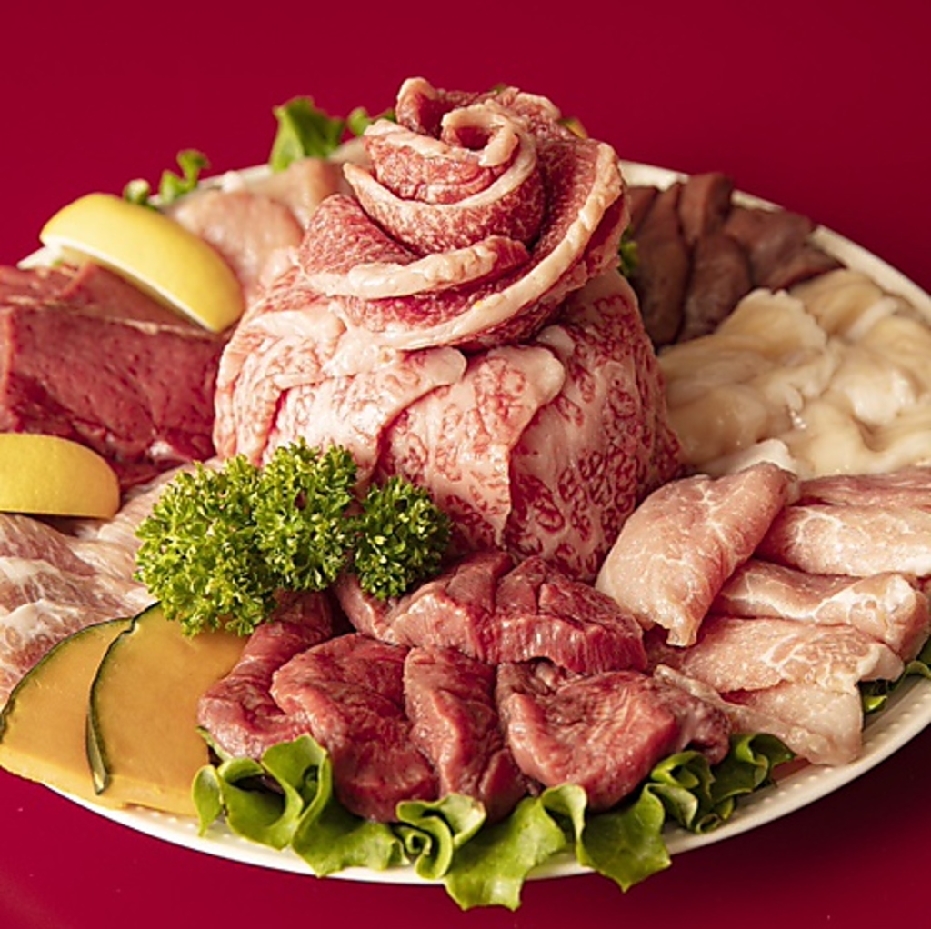 【米沢牛】贅沢なジャンボ盛合せ。サーロインやヒレなどお肉総重量600g！キムチ盛合せとデザートも♪