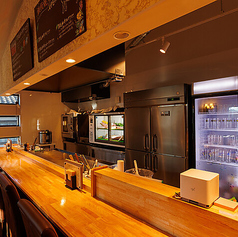 カウンター席は5席ご用意しており鉄板焼きならではのライブ感を楽しめる特別な空間をご提供します☆デートでのご利用におすすめ!