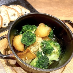 砂肝とポテト&ブロッコリーのアヒージョ