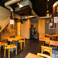 貸切予約を承ります。木目調の家具に韓国の落ち着いた焼肉屋さんのような店内が大人気！ごゆっくりお過ごしください。