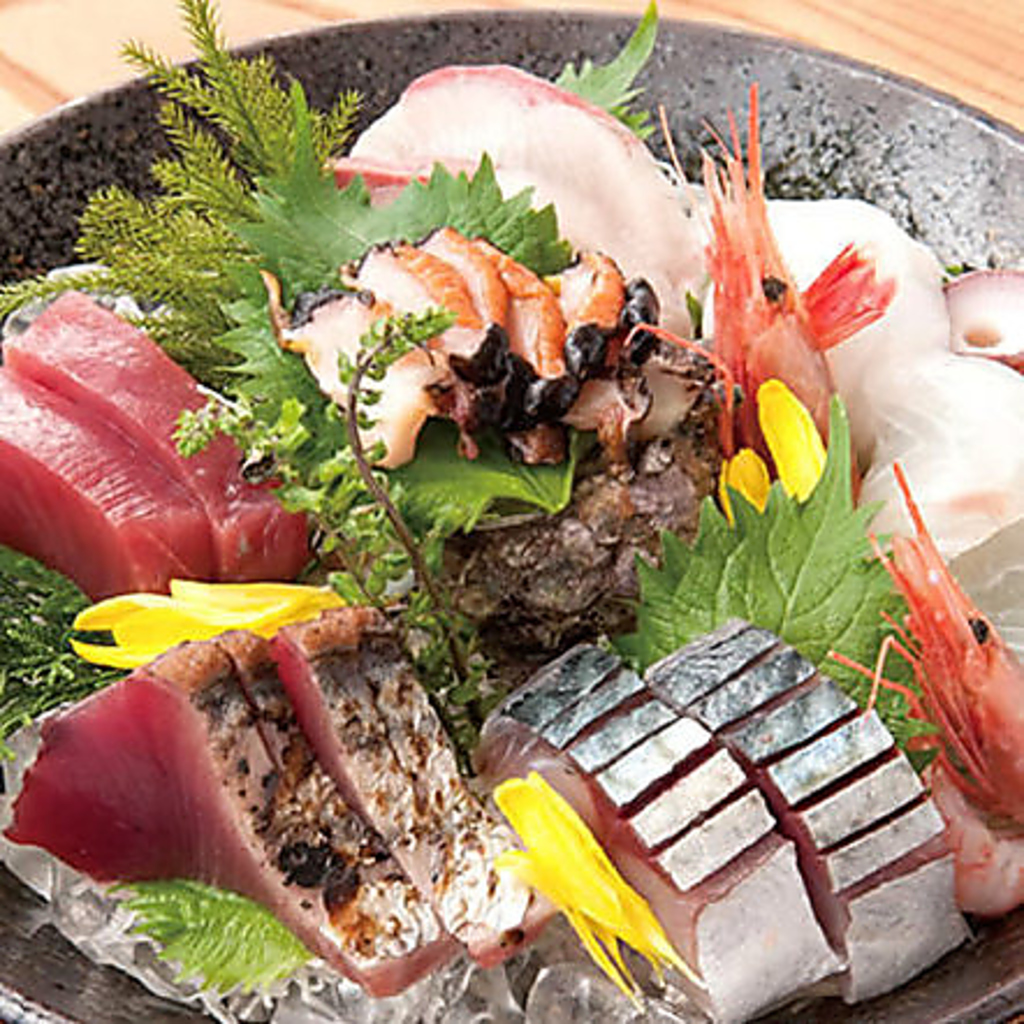 日本海庄やと言えば！鮮度抜群の鮮魚！豪快な寿司や刺身盛り合わせ！ネタのぶ厚さを体感下さい♪