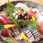 日本海庄やと言えば！鮮度抜群の鮮魚！豪快な寿司や刺身盛り合わせ！ネタのぶ厚さを体感下さい♪