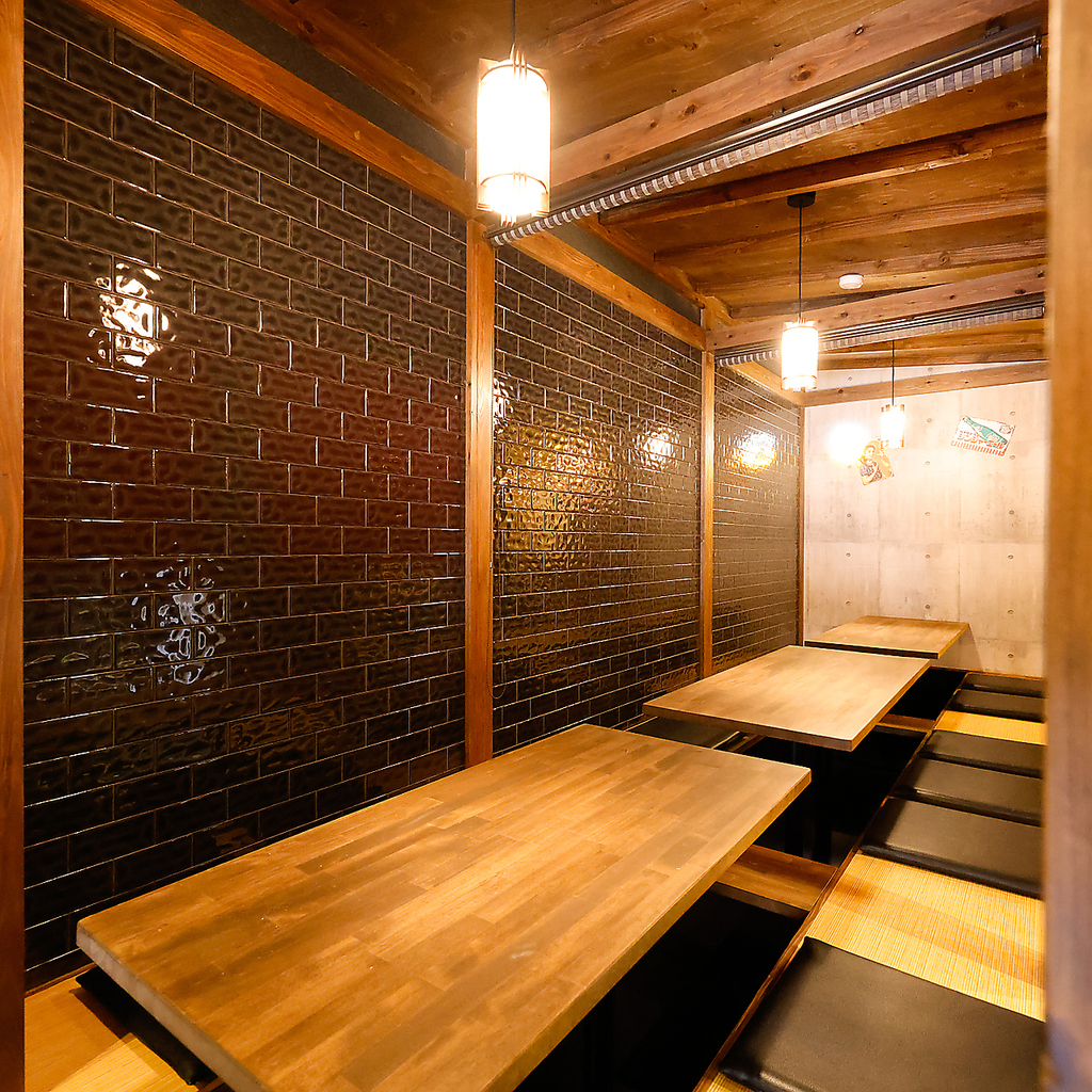 単品飲み放題は生ビールもOK！その他、ハイボールやカクテル、お茶割りなど豊富にご用意しています◎