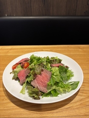 ローストビーフサラダ