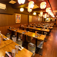 お洒落で雰囲気抜群の席です！完全プライベート空間で、お好みのテレビ番組や映像を見ながらパーティを楽しむにはうってつけの席となっております！モニター数が限られているため、非常に人気の席となっております。お問い合わせください。