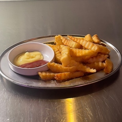 フライドポテト【うま塩/スノーチーズ/ヤンニョムマヨソース/ガーリックソルト】　各