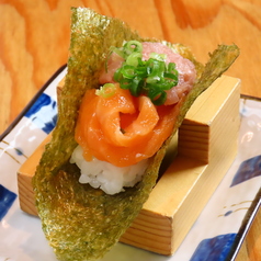 寿司コンビ（サーモン＆ネギトロ）