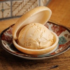 焦がしキャラメル最中アイス