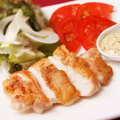 名古屋コーチンの香草グリル ～バジル味噌ソース～