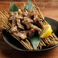 料理メニュー写真&nbsp;地鶏の豪快炭火焼き 