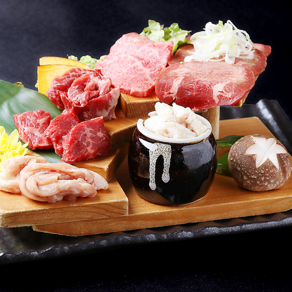 超得！2500円相当→1980円！夜限定の肉階段盛りは注文必須★
