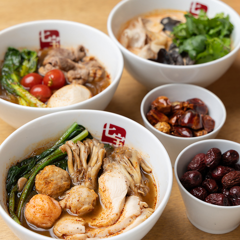 薬膳の旨みとスパイスの刺激が調和した麻辣湯を楽しめる四川料理店