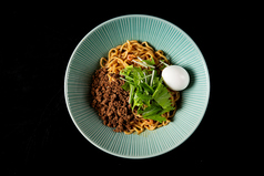 汁なし担々麺