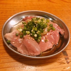 朝びき 大山鶏のレバ刺し　