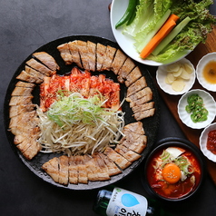 釜蓋サムギョプサルセット（2人前より承ります）