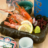 複数言語のメニューをご用意しております。英語、中国語（繁体字・簡体字）、韓国語のメニューをご用意しており、外国のお客様にも安心してご利用いただけます。また、写真付きメニューやデジタルメニューもご用意しております。これにより、視覚的にお料理を確認しながら、より安心してお選びいただけます。