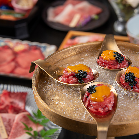 流川の夜景を眺めながら完全個室であじわう『贅沢焼肉』ぜひ女子会や接待などにどうぞ
