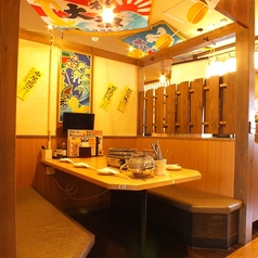 人数に合わせてご用意が可能！少人数から団体様まで様々な宴会シーンに対応致します。接待やデート、女子会などから、大人数様の宴会までシーンを選ばずご利用いただけます！ぴったりのお部屋をご用意いたしますので、お気軽にご相談ください♪ゆっくりお話しするのも、盛り上がるのも周りを気にせずお楽しみ頂けます！！