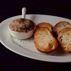 自家製リエット　バケット添え