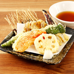 五種の野菜天ぷら盛合せ/芹と桜海老のかき揚げ　各