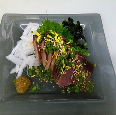 カツオのたたき/カツオの塩たたき/真鯛のお刺身 各