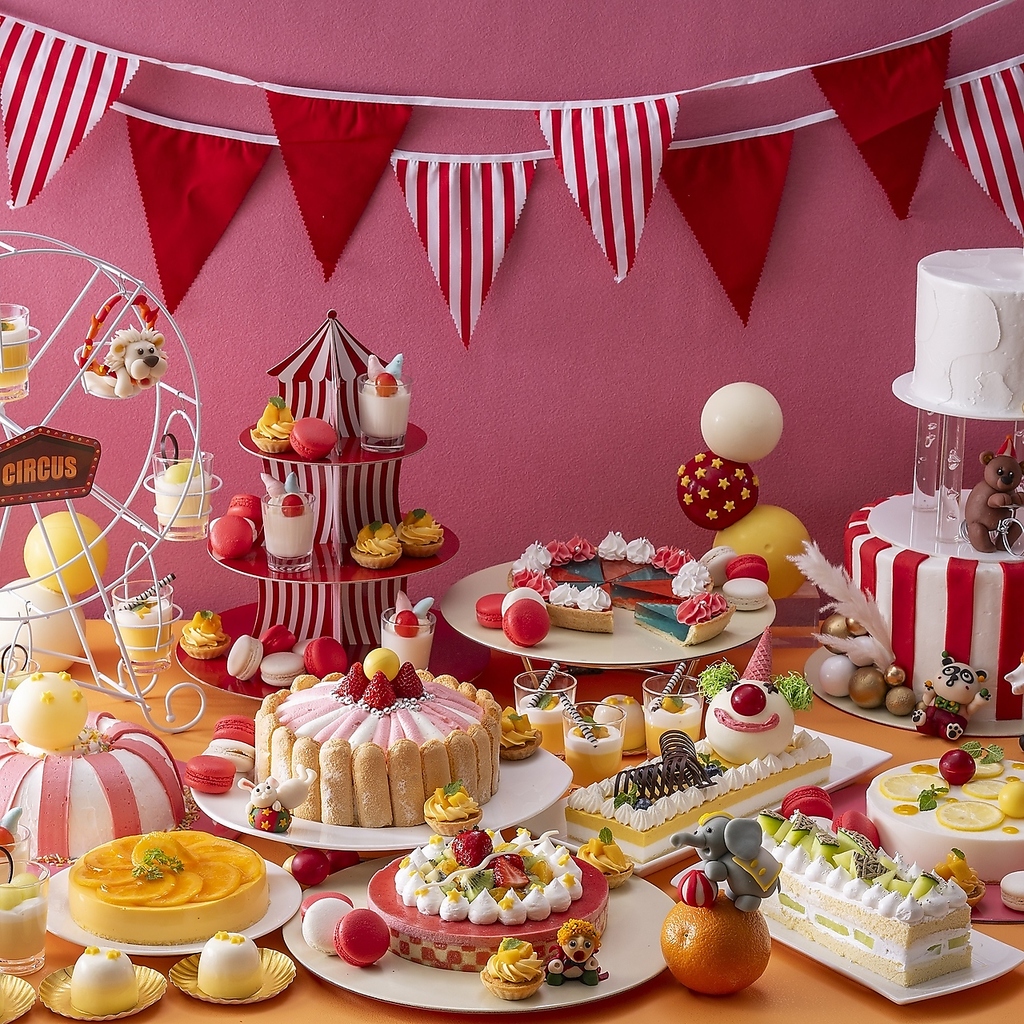7・8月「Summer Sweets Buffet ～真夏のトロピカルカーニバル～」