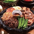 料理メニュー写真 生肉サムギョプサル 一人前
