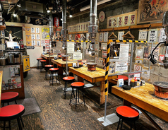 全てのテーブルを繋げることが可能で、10名席等もご用意出来ます