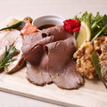 料理メニュー写真 本日の3種肉プレート