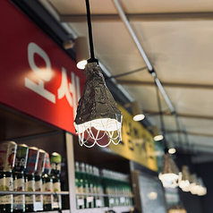 少人数でのご利用に便利なテーブル席です♪