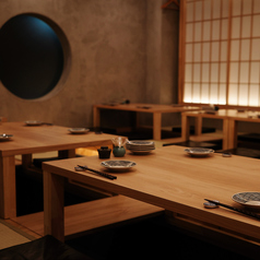 間に通路があります。