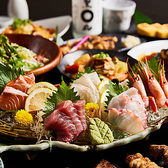 ■宴会向け飲み放題付きコースあります■刺身盛りやマグロ料理を中心に、ボリューム満点の料理と飲み放題がセットになった宴会向けコース。歓送迎会や会社宴会、友人同士の集まりまで幅広く対応可能です。