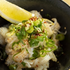 牛なんこつ刺し